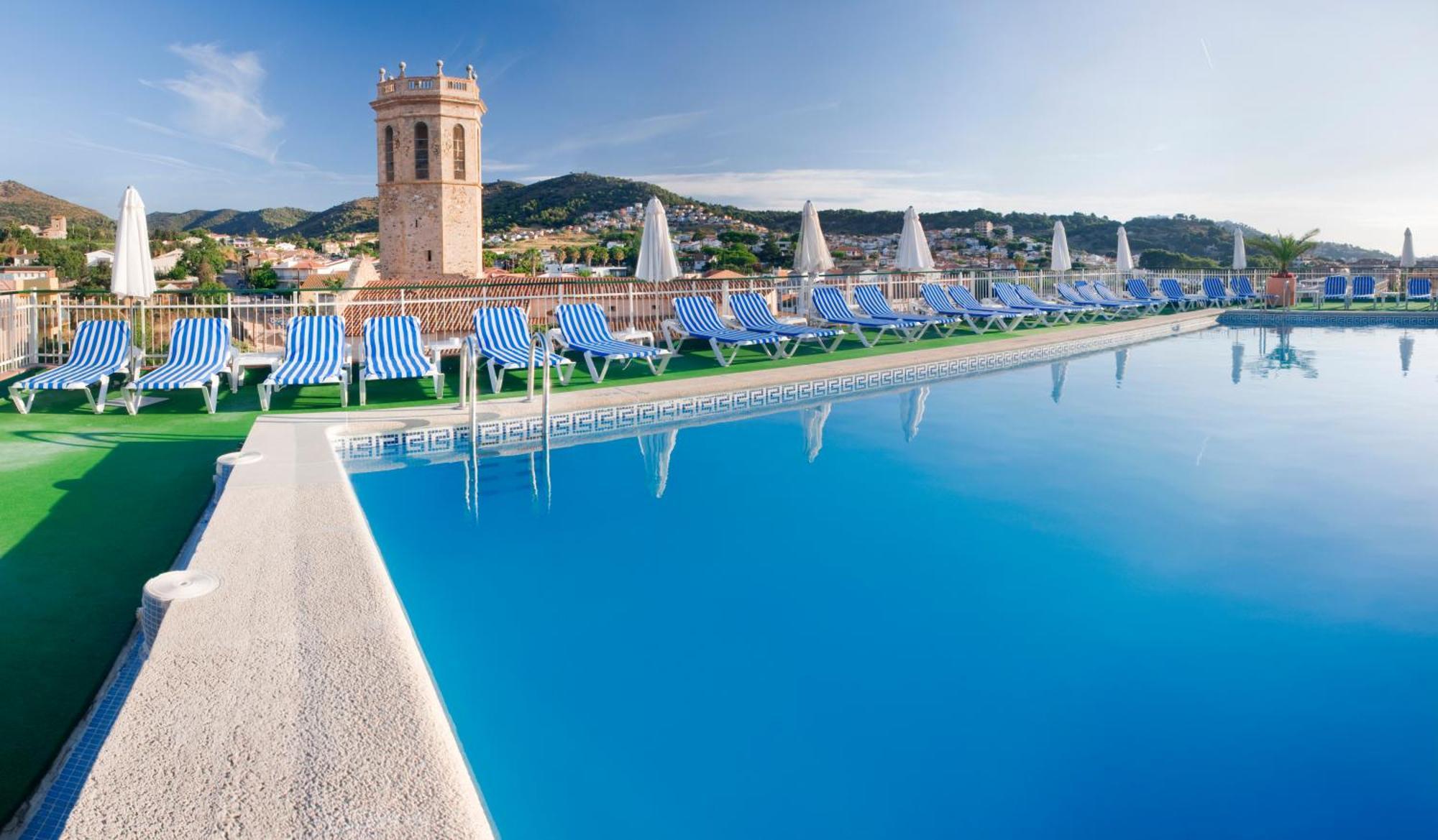 Hotel Sabiote Пинеда де Мар Екстериор снимка